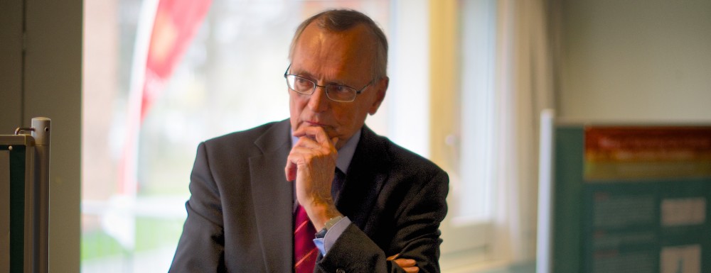 CHRIS NUNAN